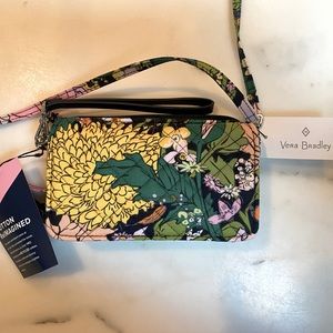 NWT Vera Bradley cross body purse.